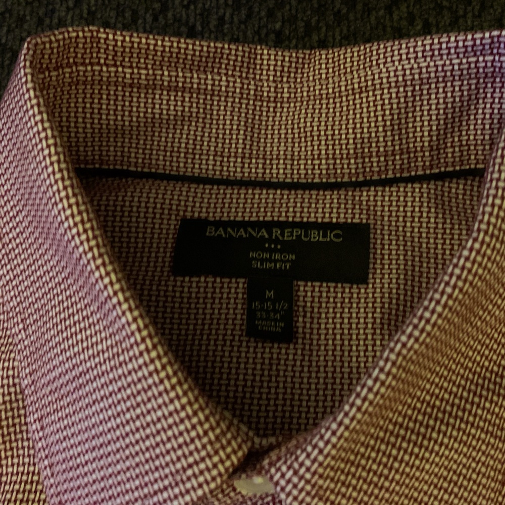 Men’s Banana Republic Dress Shirt Gorgeous Textured Burgundy Med 15 15.5 33 34
